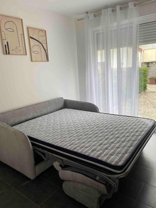 Studio Tout Confort, Au Pied De Toute Commodite, 2 Daire Créteil Dış mekan fotoğraf